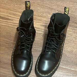Dr. Martens Jadon Smooth Leather Platform Boots Size 7 38 EU 6 Men